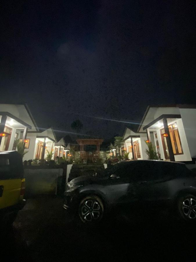 Villa Madinna Dieng Diyeng Ngoại thất bức ảnh